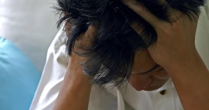 寿命短的男性，下半身一般有4个表现！若你全无，说明身体很硬朗