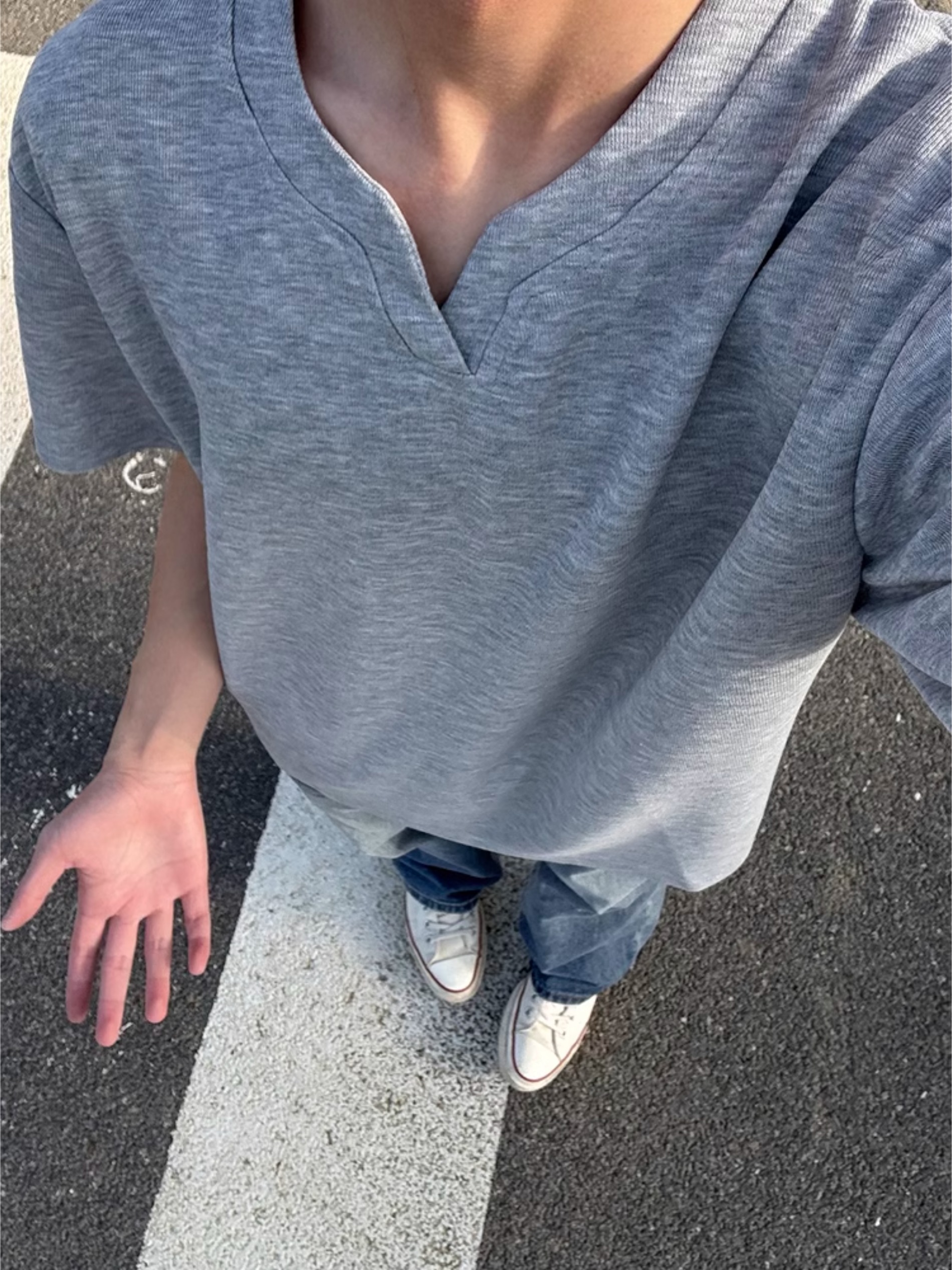 麻灰色小v领短袖男夏季cleanfit肌