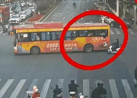 碎碎念心事：看到这个视频 必须给电动车车