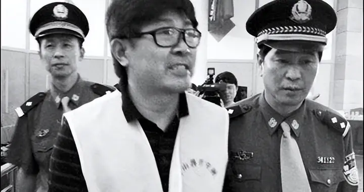 安徽贪官杨枫：贪污受贿，因情妇争风吃醋被拉下马，05年被判十年