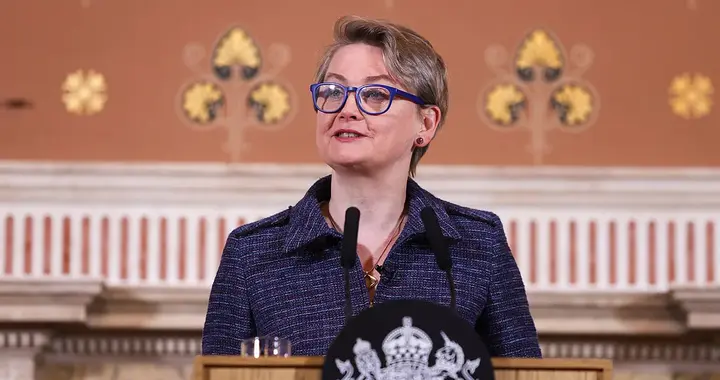 美防长对华转变了口风，英国外长决定，不等了，赶紧去中国一趟