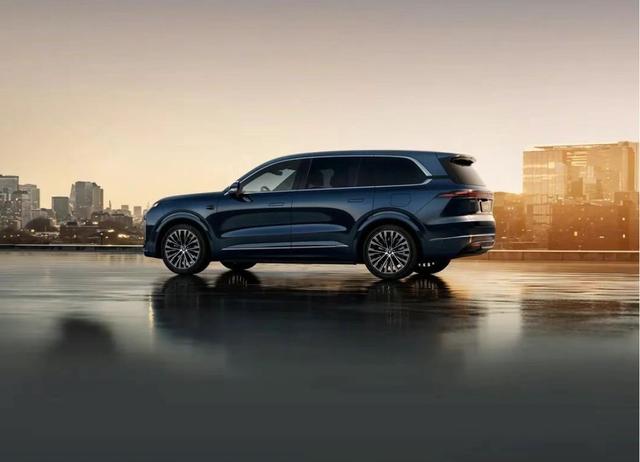 四轮部落|首个完整月销量仅3250台，深蓝S09将步深蓝G318后尘？