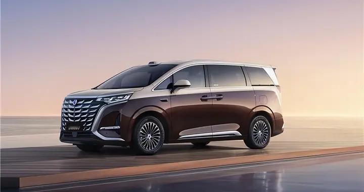 腾势D9连续三年问鼎MPV年度销量冠军 重塑全球高端MPV格局