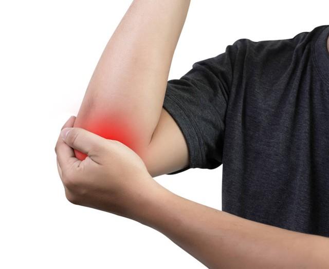 肢体麻木就是骨头出了问题？一个中成药，赶走麻木