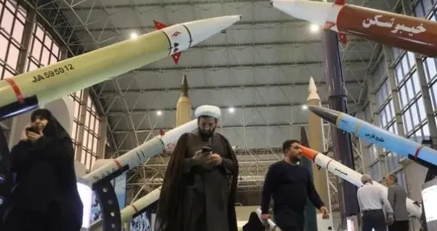 制裁十年，越制裁越强大？伊朗“野路子”产业，反让美国陷入两难