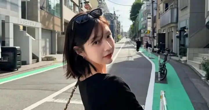 韩国爱豆JOY的明媚大气穿搭
