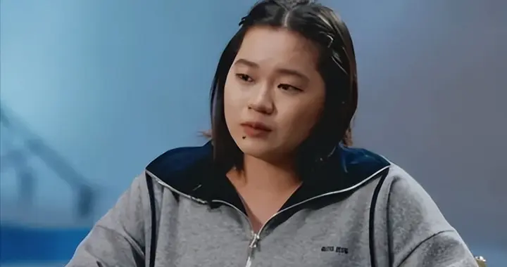 全红婵谈到体重哭了，像“犯错的孩子”：接受不了这么胖的自己