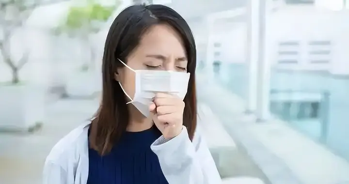 甲流离世的人飙升！交大提醒：服用降压药时，切记不要碰4物