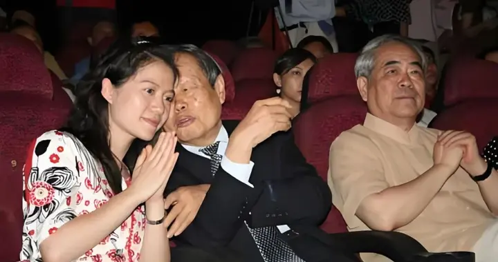 范曾发文：悼念挚友杨振宁先生