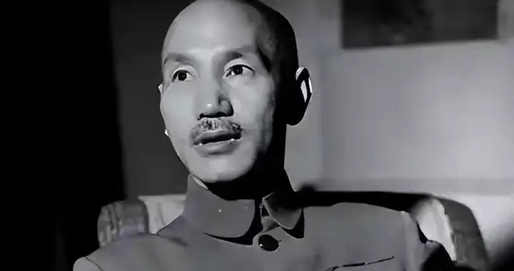 他骗过斯大林和蒋介石，最后却亲手杀了毛主席的亲弟弟，下场极惨