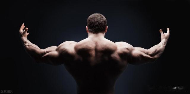 如何把肩膀锻炼得厚实有力？