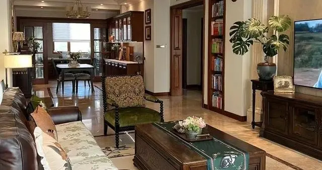 辽宁一女子晒出168m²的家,因装修太高级而走红,家具成亮点！