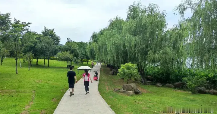 占地2200亩的长沙“巨无霸”公园，和杭州5A景区重名，地铁直达