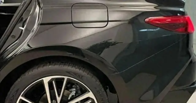 2025年凯美瑞低价甩卖，20万合资车跌到10万，背后谁笑到了最后？