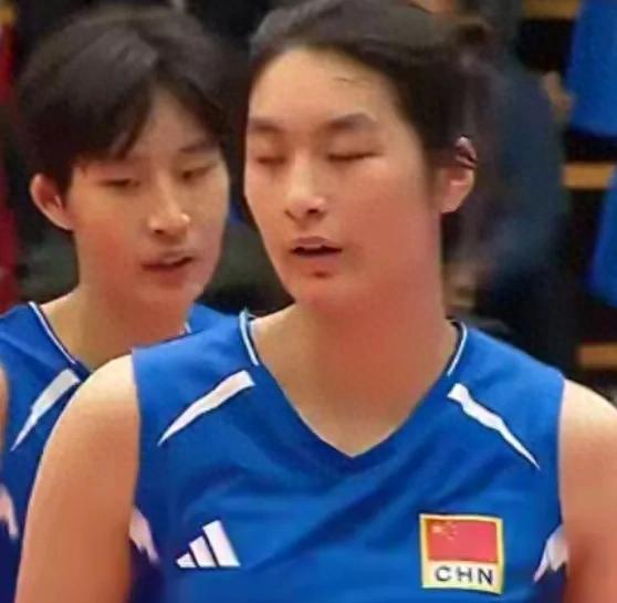 U17女排世锦赛开门红，3‑0赢下菲律宾，小将暴露不少成长课题