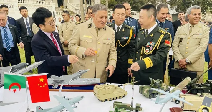 中俄武器坐镇！美媒罕见承认：它是美以唯一不敢轰炸的阿拉伯国家