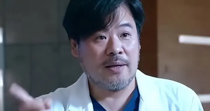 以为TVB今年视帝大局已定，张智霖手握王炸，半路却杀出最强黑马