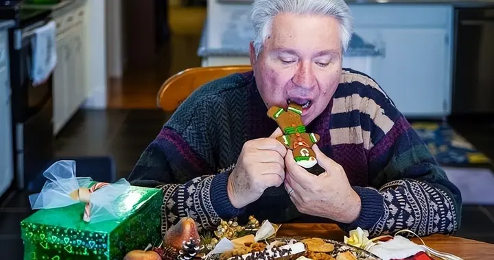 美国人一顿吃的糖，让中国人害怕！全民嗜糖背后是资本百年阴谋？