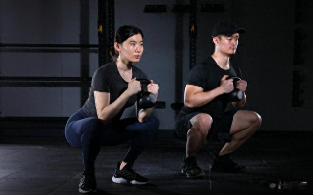 人老先老腿，腿部训练助你对抗衰老、降低发福风险，拥有紧致身材