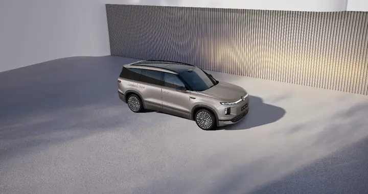 款款皆“满配”！上汽大众“增程新王”ID. ERA 9X预售32.98万元起