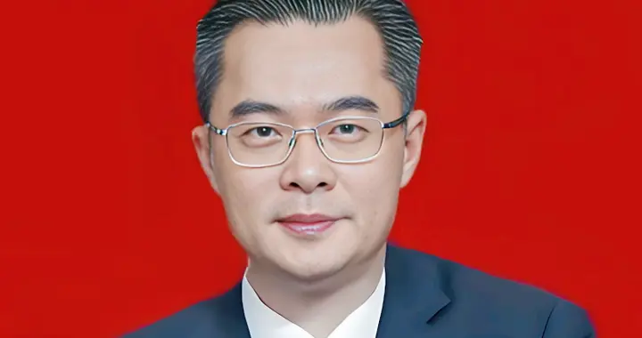 一天暴涨60%！福建老板摊牌：我的公司，最核心资产就叫“亲家”