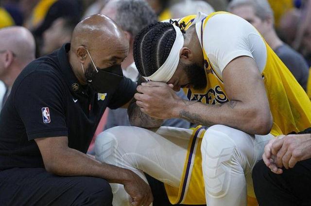 半决赛G5勇士为什么击退湖人？球迷一席话，说出了赢球的关键