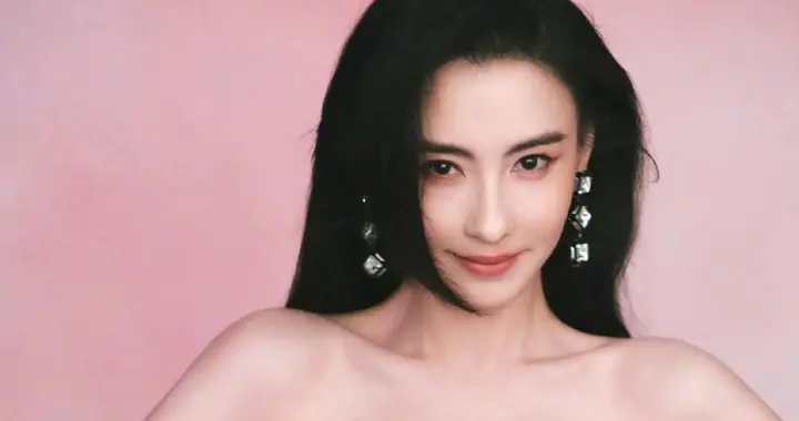 又欲又飒！张柏芝45岁时尚封面曝光：不装嫩不遮掩，撕掉固有标签