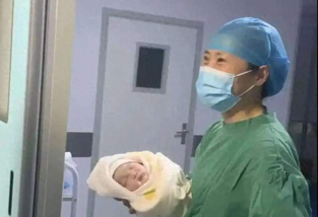 明知瘢痕子宫容易破裂，为什么还要冒险顺产？