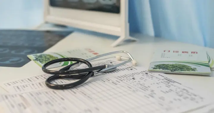 体检报告里这一项异常，竟是脑梗信号？多数人都没重视，后悔太晚