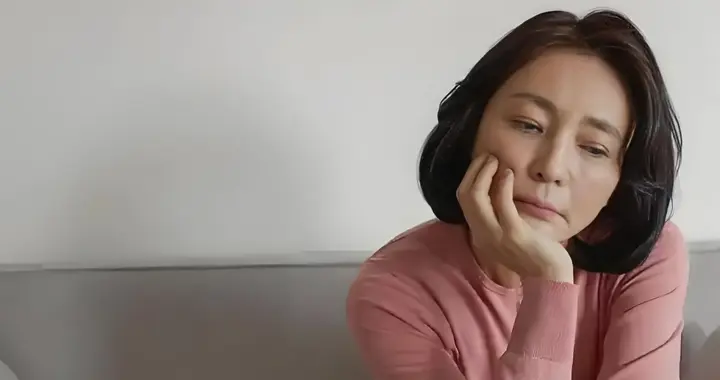 更年期情感风暴，优雅应对的秘密！