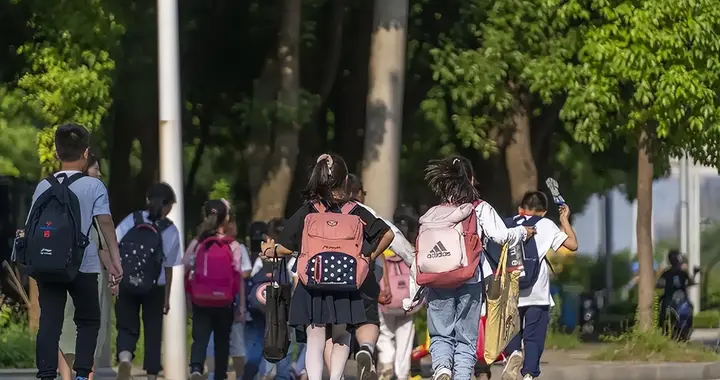 没人生娃了？上海一产科医生称：从一晚上8个剖腹产到现在1个没有