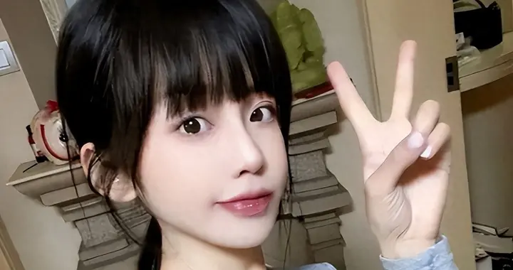 鹿晗再被爆私密床照，聊天记录露骨关晓彤痛哭，知情人称抓到两次