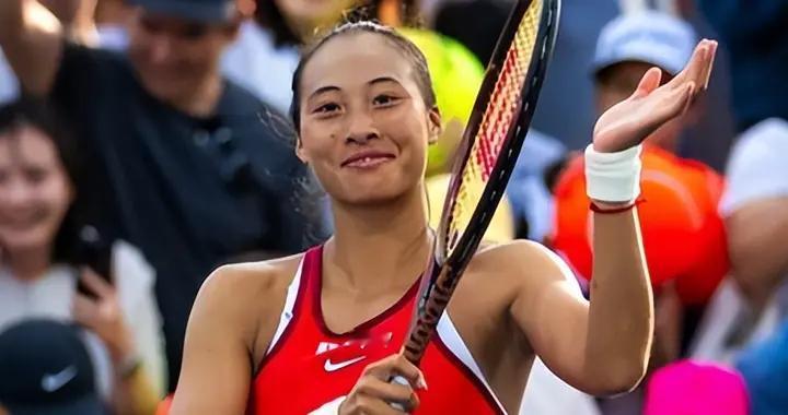 郑钦文止步美网8强，人民日报发文，释放强烈信号，风向又变了