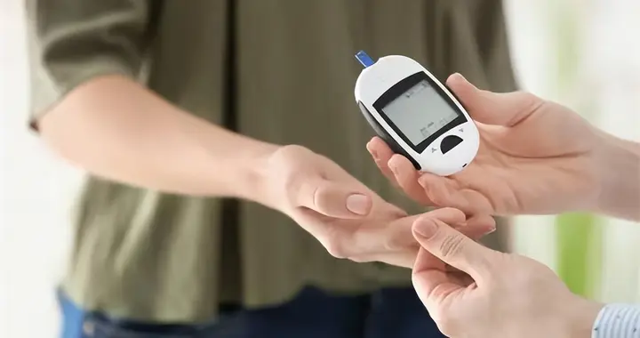 入秋后，建议糖尿病患者：早饭记住“3不吃”，血糖平稳一整天