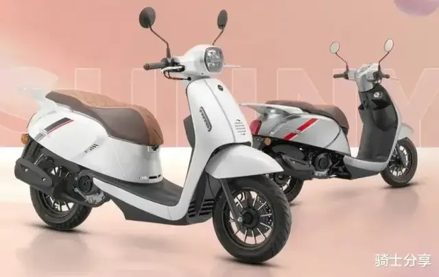 售价7980元，阳光50上市，近期蓝牌小踏板最便宜车型！