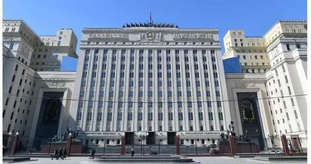 俄乌冲突第1522天，利沃夫F-16机库遭俄军“匕首”点名打击