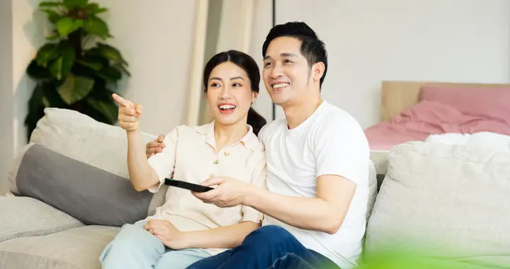 妻子出上联：红莲白莲潘金莲，丈夫对出的下联，堪称千古绝对