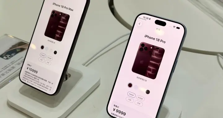 降级回到ios26系统来了，随时关闭。