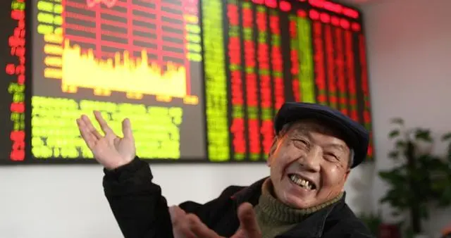 中老年人少炒股多养生的想法特实在，健康和舒心比股市涨跌更重要