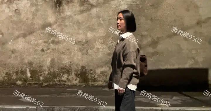 周迅本人个子很矮很普也不年轻不知为啥在电影里那么灵动有故事感