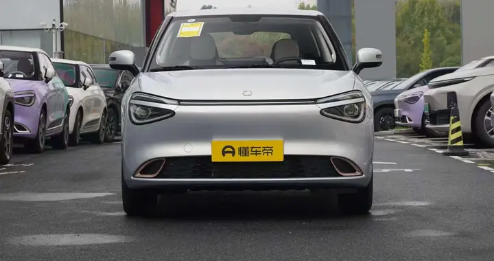10万以内性价比之选！这台纯电小车，凭什么这么火？