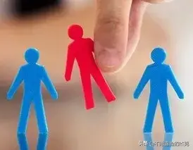 告诉孩子：不要把精力用在别人身上，专注于自己的成长才对