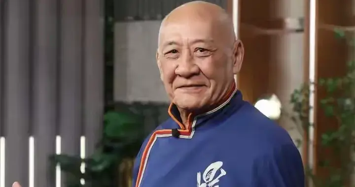 李家鼎否认施明与小儿媳关系不和，曝长子脾气暴躁曾软禁恐吓母亲