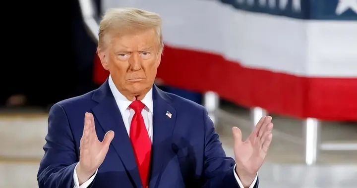 开战倒计时！中国周边集结，8架加油机连夜升空，重演B-2轰炸伊朗