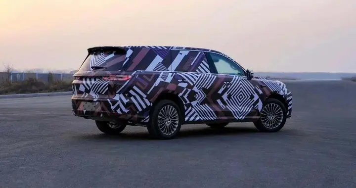 国产集体冲刺50万级？多品牌焕新旗舰SUV，算力已达3000TOPS