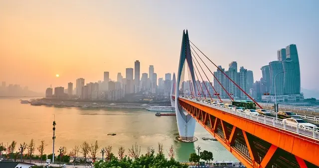 去了一趟重庆旅行后，人是回来了，但是魂却留在那里了