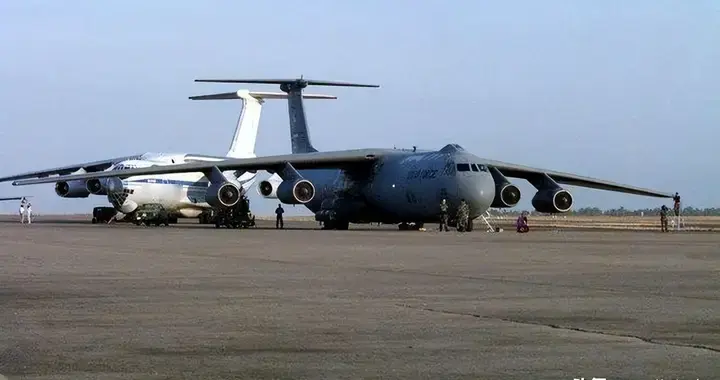 伊尔-76的“对手”——美国空军C-141“运输星”运输机