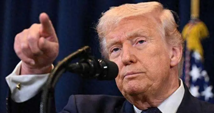 出大事了，特朗普和万斯闹翻？总统不到一天就宣布要建炼油厂