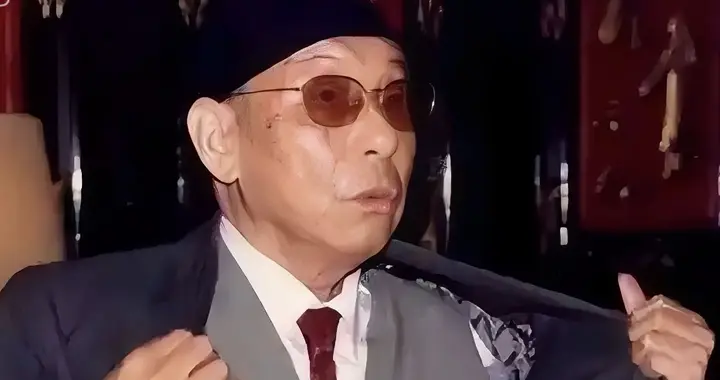 张学良晚年生活5细节，藏着他长寿的秘密：归根到底，得感谢两人