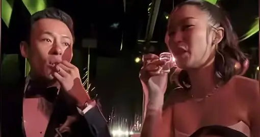 霍启仁玩疯了！白天办婚礼，晚上继续喝酒，结果喝上头了放飞自我